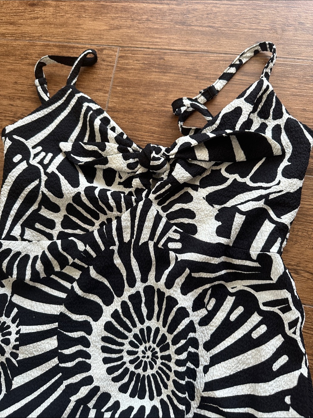 SOFIA VERGARA Black and White Shell Print Sundress - Picture 4 of 6